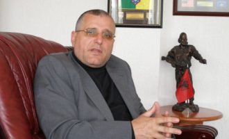 Xhabir Zharku përfiton nga arratia, merret me biznes në Suedi