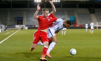 Shkon te Zvicra, por Hadergjonaj lë pezull tri përfaqësuese