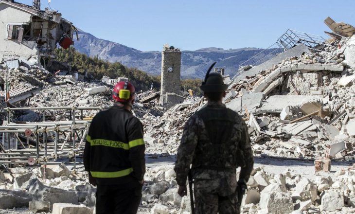 Problem mbetet strehimi i personave të prekur nga tërmeti në Itali
