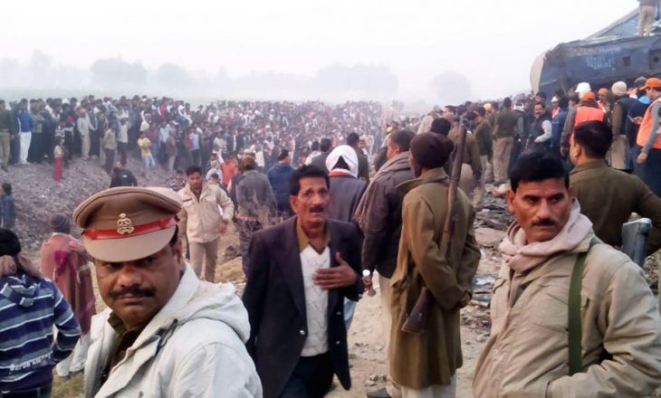 Mbi 90 të vdekur në aksidentin hekurudhor në Indi