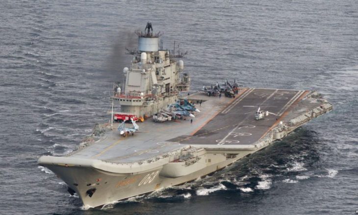 Rusia thotë ta ketë larguar nga Mesdheu nëndetësen e afërt me NATO