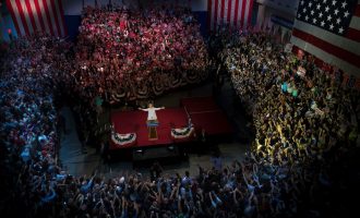 Clinton: Çfarëdo që ndodhë sonte, faleminderit për gjithçka