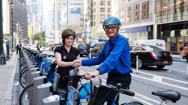 Një kaskë biçiklete prej letre fiton çmimin Dyson