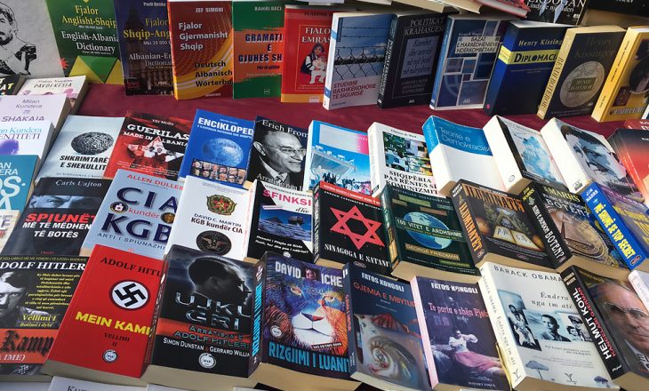 “Me kërkesë të dy izraelitëve, Presidenti Thaçi ndalon shitjen e librave anti-semite”