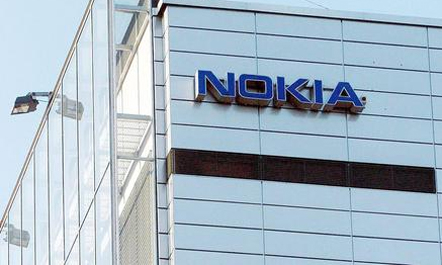 Blackberry vs Nokia, në gjykatë për 11 patenta