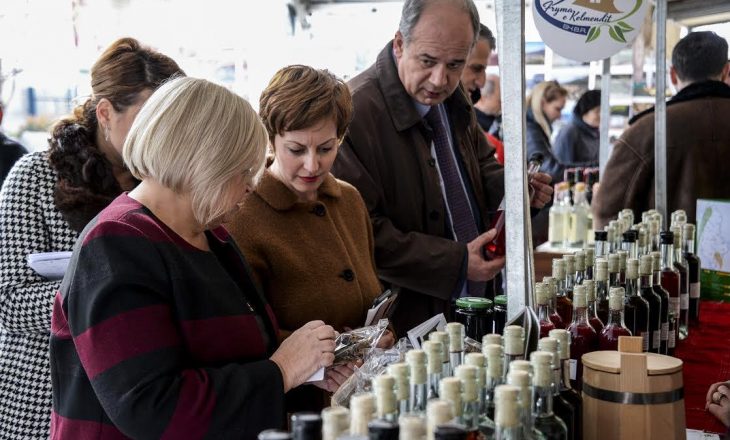 Hapet panairi “Blej Shqip”