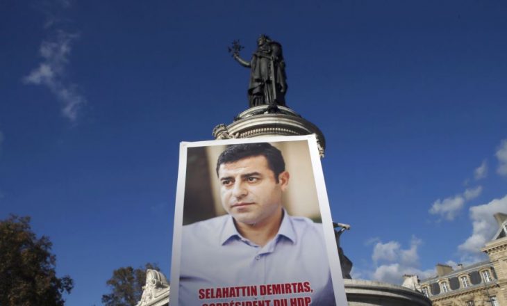 Partia pro-kurde e Turqisë largohet nga parlamenti