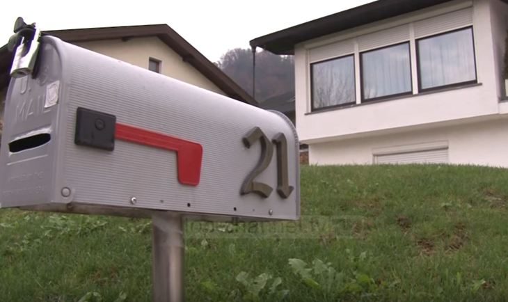 Rrëfimi për qytezën ku u rrit Melania Trump