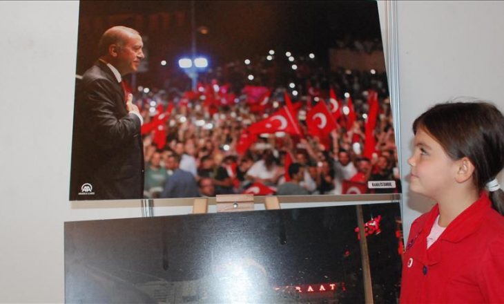 Ekspozitë për puçin kundër Erdoganit në Prishtinë