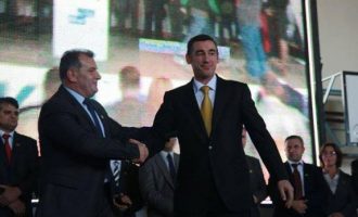 Deputeti i PDK-së parapëlqen dy parti opozitare për koalicion