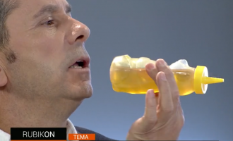 Tomë Gashi thotë se Dehari u ngulfat me një shishe mjalti