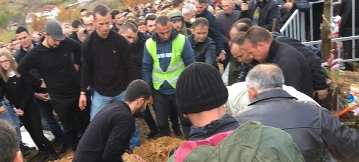 Varroset Astrit Dehari – Vetëvendosje e cilëson si vrasje vdekjen e tij