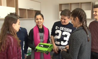 Bonevet dhe IPKO krijojnë veturën e parë elektrike në Kosovë