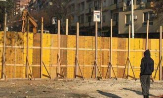 Tahiri: BE-ja tha se muri do të rrënohet, Rakiq: Muri nuk rrënohet