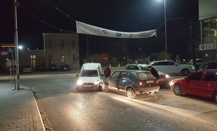 Aksident automobilistik në Drenas [foto]