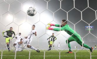 Arsenali i Xhakës kualifikohet si e para në grup – barazon PSG [video]