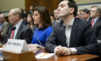 Studentët që mund ta shembin perandorinë e Martin Shkrelit