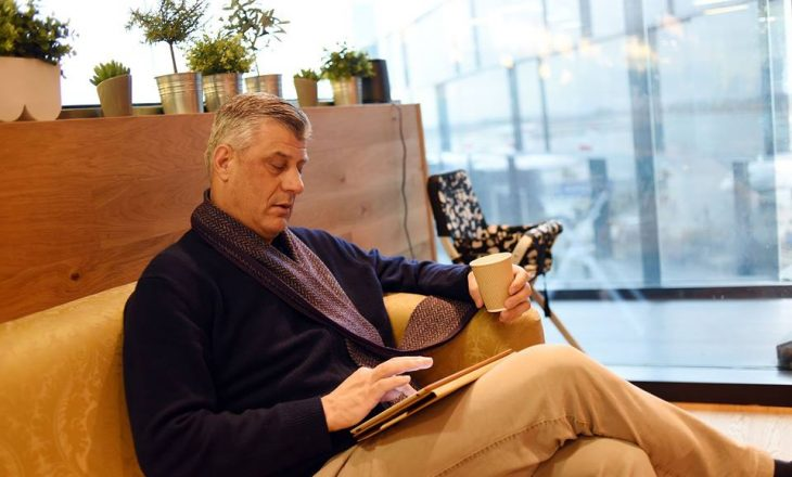 Thaçi anashkalon kryeministrin Mustafa, bisedë telefonike me Aleksandër Vuçiq