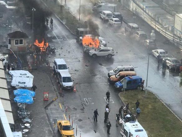 Shpërthim në Izmir të Turqisë, vriten dy të dyshuar të sulmit