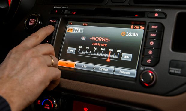Norvegjia mbyll sinjalin “FM”