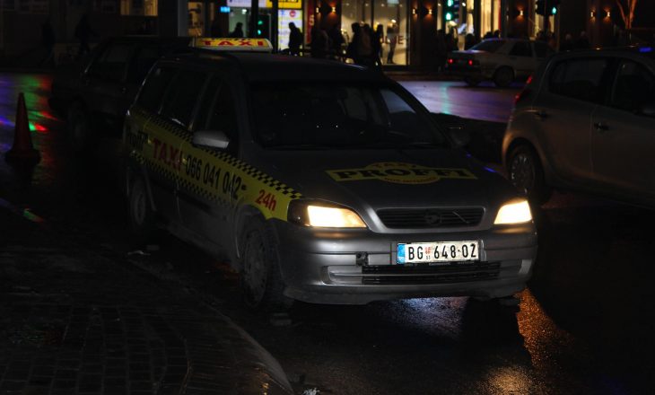 Vetura serbe e ndalur në Prishtinë nuk është taksi zyrtare