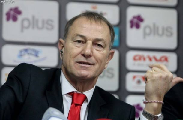 De Biasi me kritika për vendin e ndeshjes Itali-Shqipëri