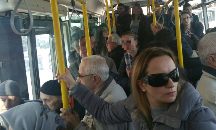 Brenda autobusëve të rinj – pa muzikë talllava por të mbipopulluar