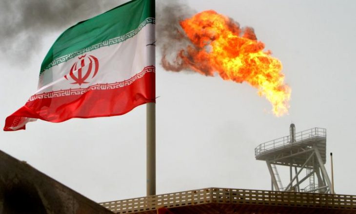 Irani gjen dy miliardë fuçi rezerva të naftës