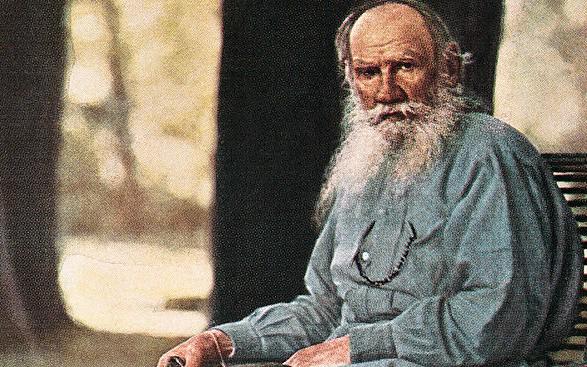 6 arsyet pse të rinjtë duhet të lexojnë Tolstoin