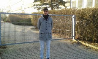 Emigranti nga Kosova merr mbështetjen e shokëve të klasës për qëndrim në Gjermani