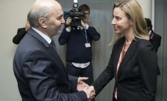 Mogherini demanton kryeministrin për murin