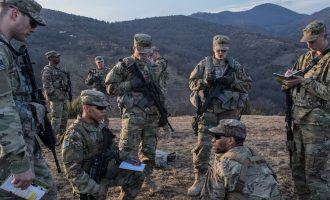 NYT: Rusia nxitë mosmarrëveshje në Kosovë, teksa NATO ruan një paqe të vështirë