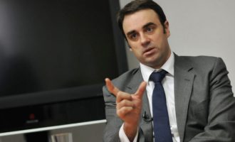 Ambasada Britanike demanton RTK-në