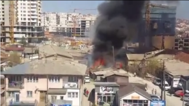 Zjarr në lagjen Dardania në Prishtinë