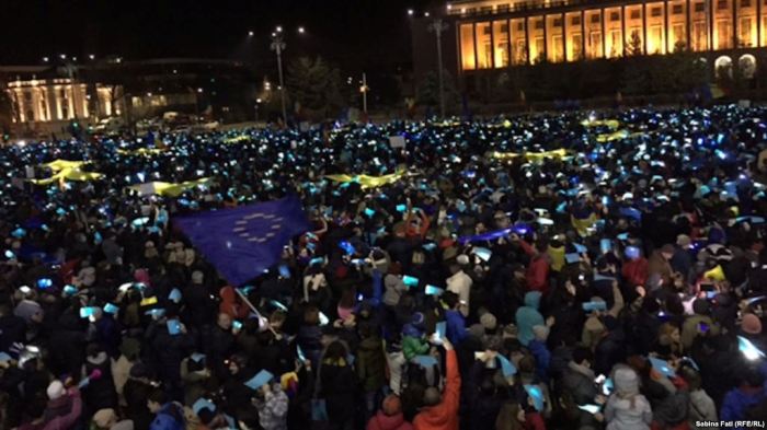 Vazhduan protestat kundër qeverisë në Rumani