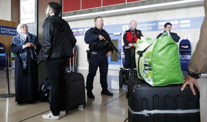 Agresori i aeroportit në Francë, alkool e drogë para sulmit