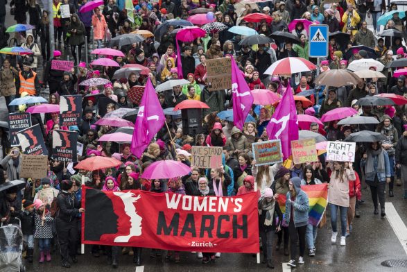 Mbi 10 mijë gra protestojnë në Cyrih kundër seksizmit