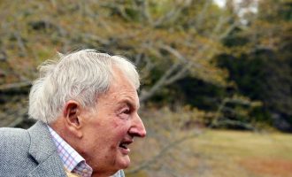 Vdes në moshën 101 vjeçare, David Rockefeller