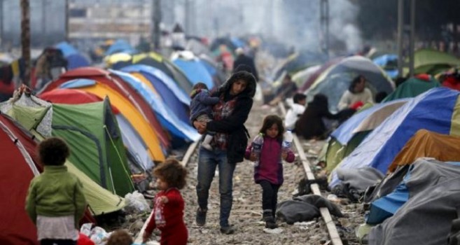 Maqedonia dhe Serbia ‘përfitojnë’ nga kriza e refugjatëve
