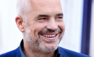 Rama uron ditën e Evropës me këngën e Linda Halimit