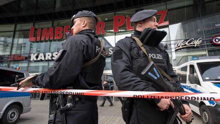 Policia gjermane parandalon një sulm në qendër tregtare