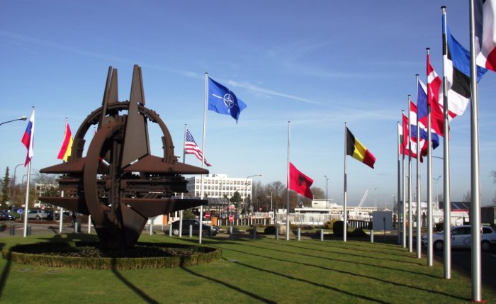 Senatori republikan bllokon debatin për Malin e Zi në NATO
