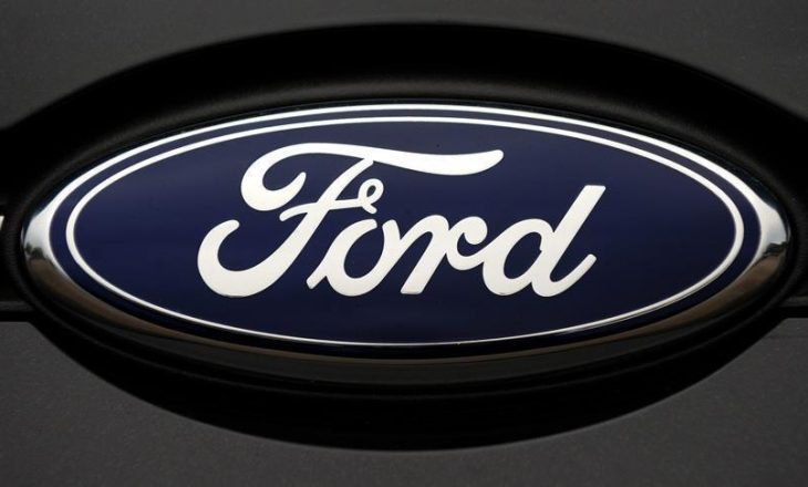 Ford tërheq mbi 440 mijë makina, shkak kapaku i motorit
