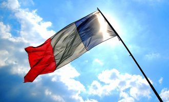 Franca regjistron 292 viktima në 24 orët e fundit nga Coronavirusi