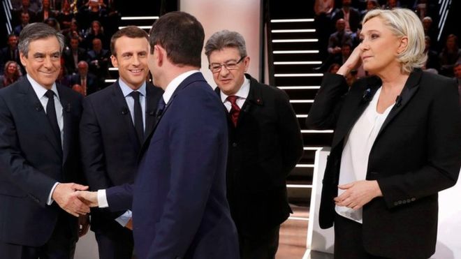 Kandidatët për president të Francës përplasen për veshjen “burkini”