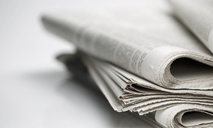 Teknologjia që po “varrosë” gazetat