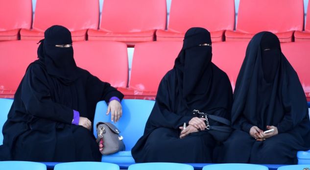 Akademia saudite: Ai që martohet me tri gra gjatë një muaji, e fiton një tjetër falas