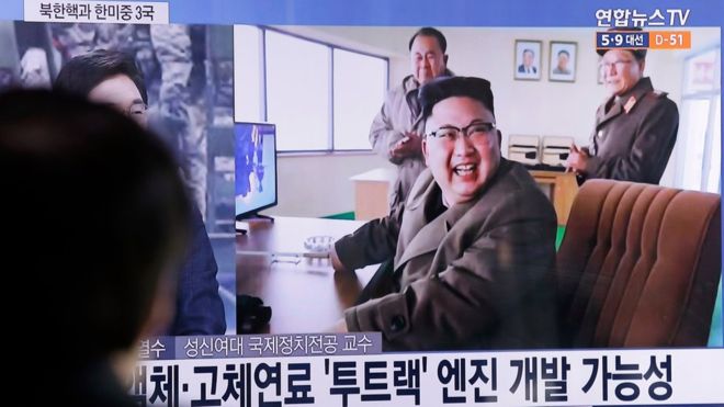 Koreja e Veriut “industri moderne” për lëshimin e raketave