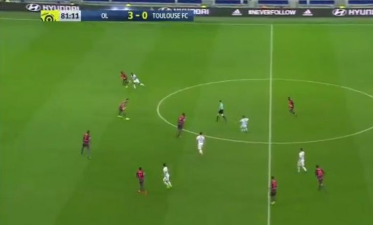 Ish-futbollisti i United realizon supergol nga 50 metra [video]