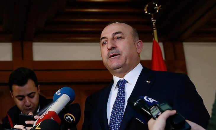 Holanda anulon lejen për uljen e avionit të ministrit Turk